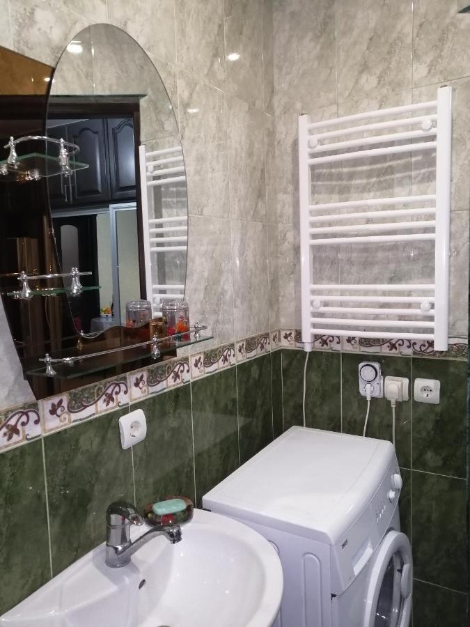 Apartments In The Historical Center Of Batumi, Near The Seaside Park المظهر الخارجي الصورة