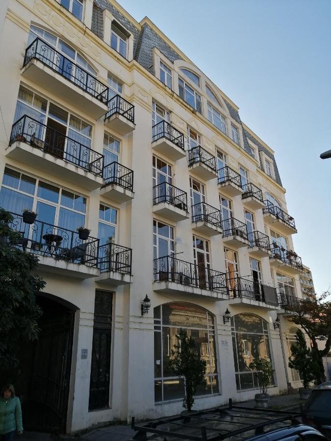 Apartments In The Historical Center Of Batumi, Near The Seaside Park المظهر الخارجي الصورة